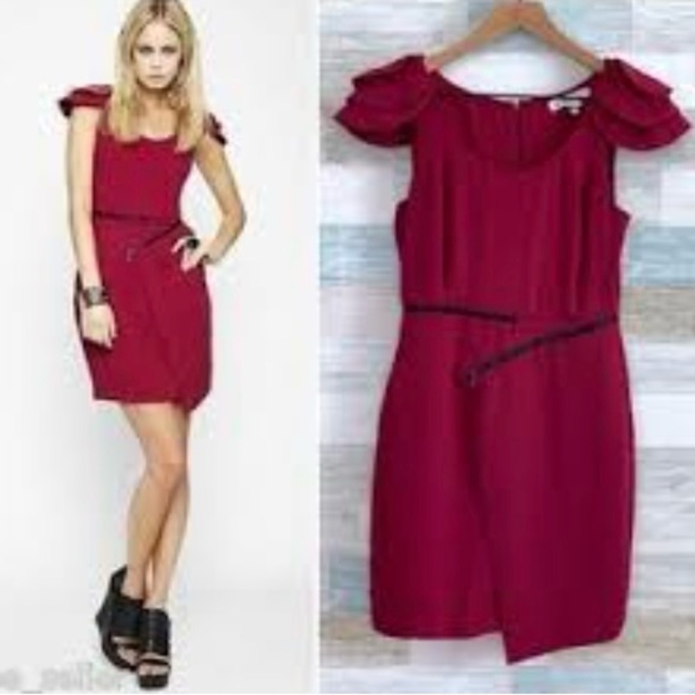 BCBGeneration Size 6 Raspberry Petal Cap Sleeve Cocktail Dress​​​​​